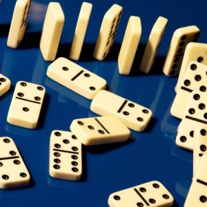 Hiệu ứng domino là gì? Tổng hợp những kiến thức mới nhất 2023